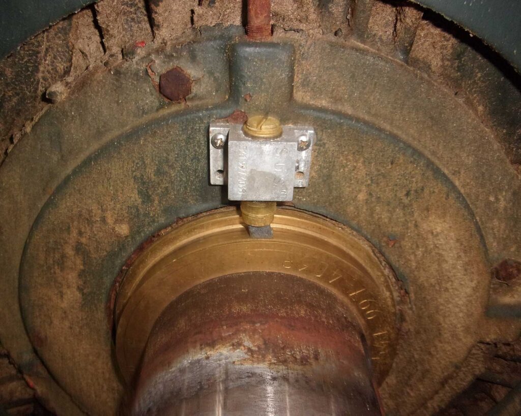 twenty year old dr ring on 400hp toshiba motor